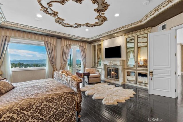 3724 Winford Drive, Tarzana, CA 91356