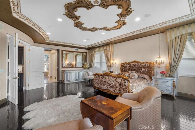 3724 Winford Drive, Tarzana, CA 91356