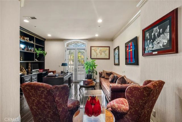 3724 Winford Drive, Tarzana, CA 91356