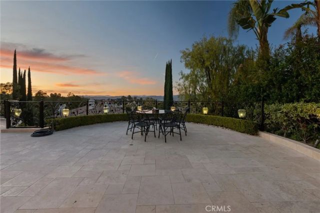 3724 Winford Drive, Tarzana, CA 91356