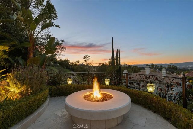 3724 Winford Drive, Tarzana, CA 91356