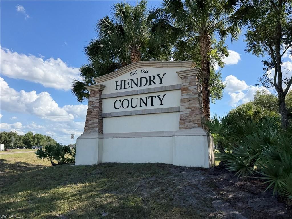 1484 N State Road 29, LABELLE, FL 33935 — exterior