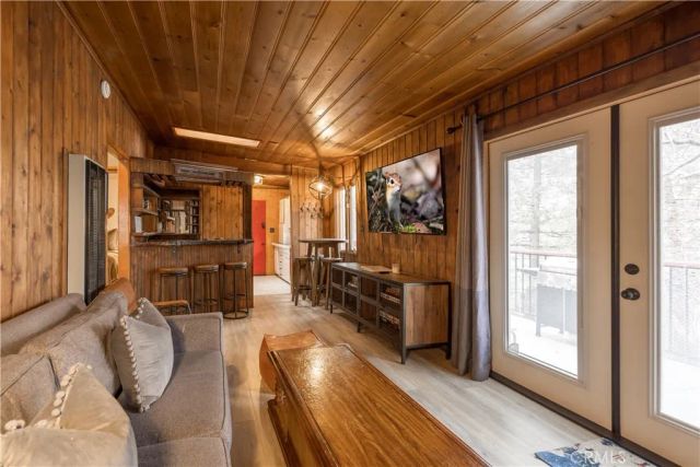 746 Villa Grove Avenue, Big Bear City, CA 92314