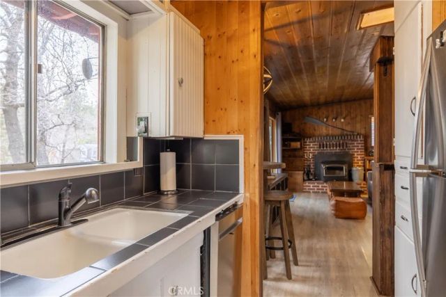 746 Villa Grove Avenue, Big Bear City, CA 92314