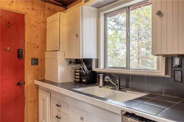 746 Villa Grove Avenue, Big Bear City, CA 92314