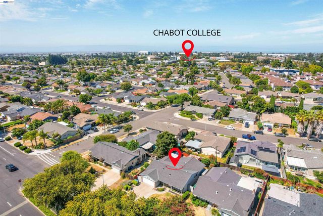 25353 Calaroga Ave, Hayward, CA 94545