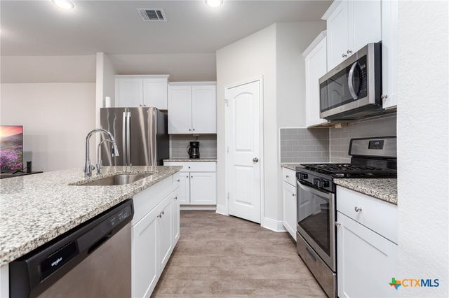 1441 Parkwood, Seguin, TX 78155