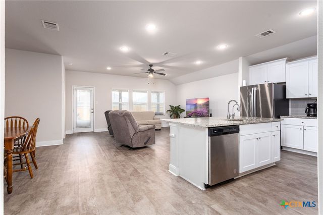 1441 Parkwood, Seguin, TX 78155