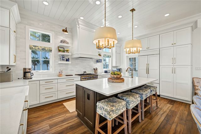 251 Laughter Lane, Port Aransas, TX 78373