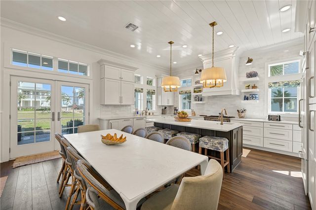 251 Laughter Lane, Port Aransas, TX 78373