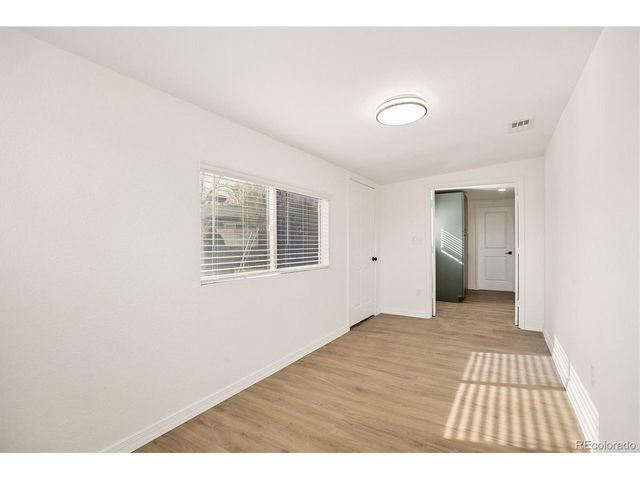 998 Toledo St, Aurora, CO 80011