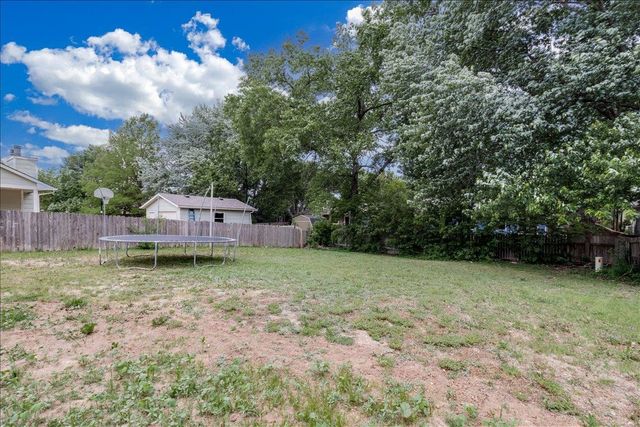 2213 N Fallen Tree Ct, Derby, KS 67037