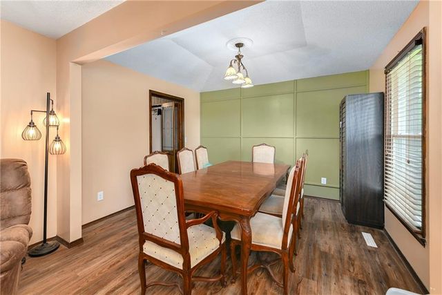 16505 Greenwald Drive, Belton, MO 64012
