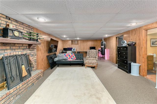 16505 Greenwald Drive, Belton, MO 64012