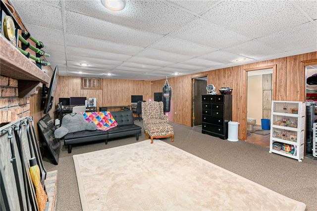 16505 Greenwald Drive, Belton, MO 64012