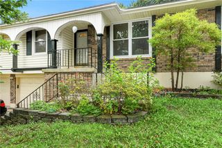 16505 Greenwald Drive, Belton, MO 64012