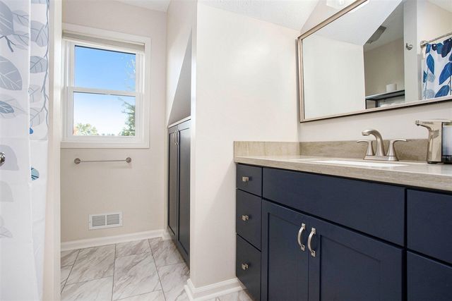 8155 Interlochen Street, Kalamazoo, MI 49009