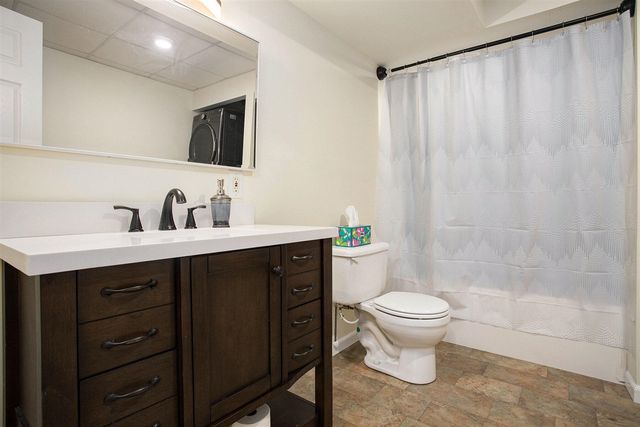 8155 Interlochen Street, Kalamazoo, MI 49009