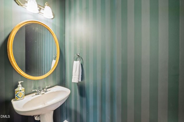 1314 Chenworth Drive, Apex, NC 27502