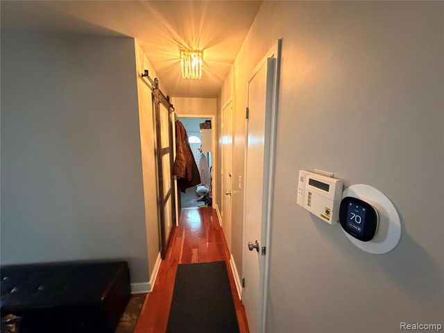 27805 Arlington Drive, Southfield, MI 48076