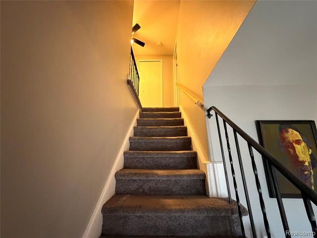 27805 Arlington Drive, Southfield, MI 48076