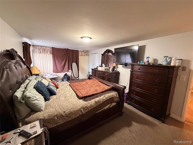 27805 Arlington Drive, Southfield, MI 48076