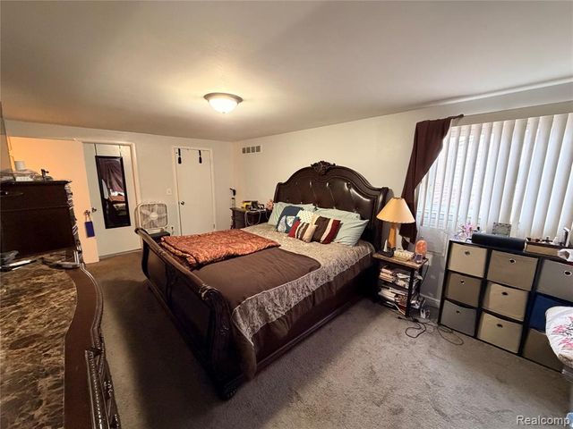 27805 Arlington Drive, Southfield, MI 48076