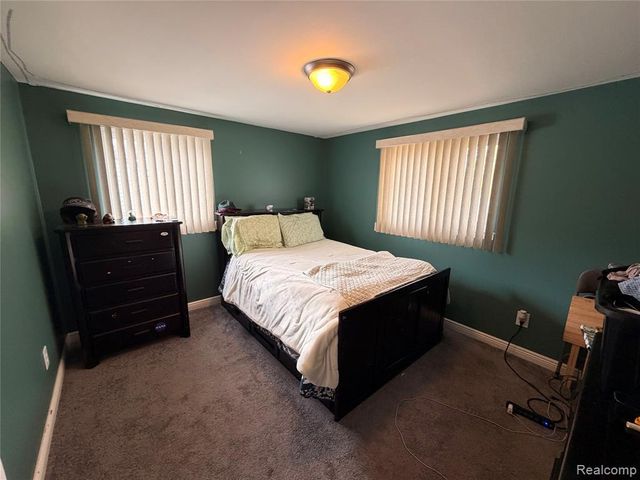 27805 Arlington Drive, Southfield, MI 48076