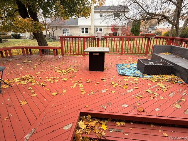 27805 Arlington Drive, Southfield, MI 48076