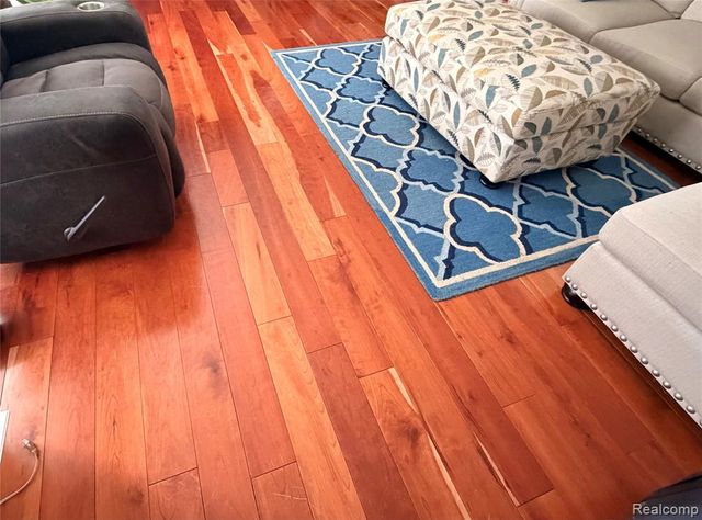 27805 Arlington Drive, Southfield, MI 48076