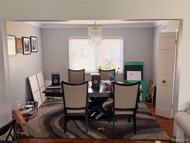 27805 Arlington Drive, Southfield, MI 48076