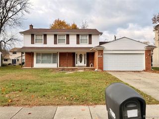 27805 Arlington Drive, Southfield, MI 48076