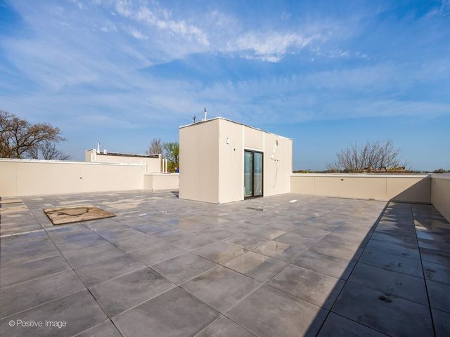 3923 N Janssen Avenue 2E, Chicago, IL 60613