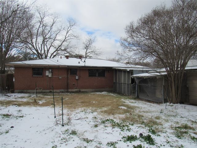 2131 Hermanson Drive, Waco, TX 76710