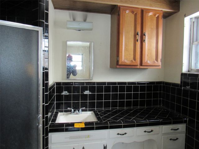 2131 Hermanson Drive, Waco, TX 76710