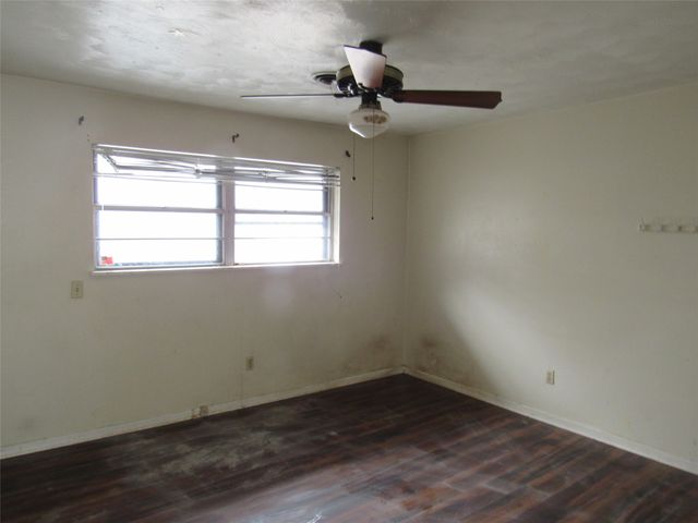 2131 Hermanson Drive, Waco, TX 76710