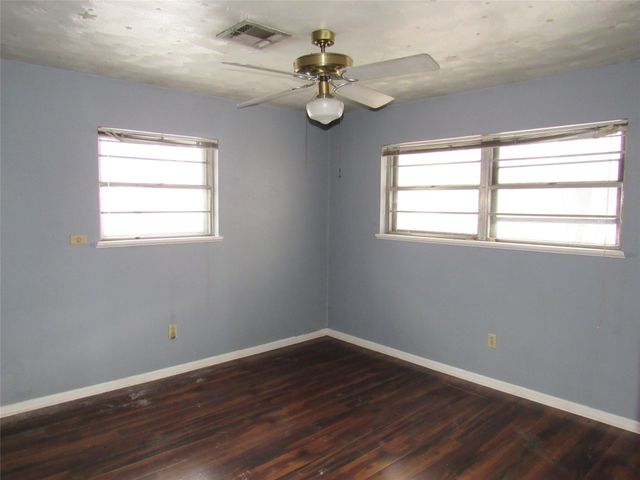 2131 Hermanson Drive, Waco, TX 76710