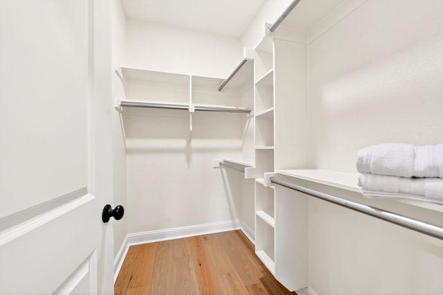 213 Central Park Court, Athens, TX 75751