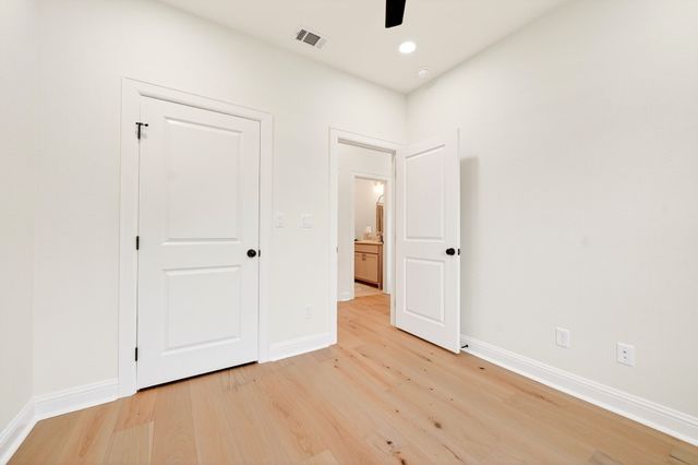 213 Central Park Court, Athens, TX 75751