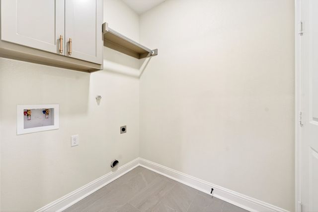213 Central Park Court, Athens, TX 75751