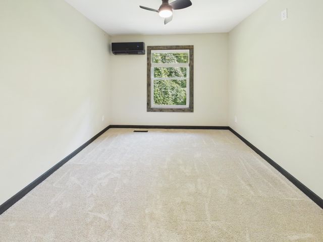 817 Kanawha State Forest Drive, Charleston, WV 25314