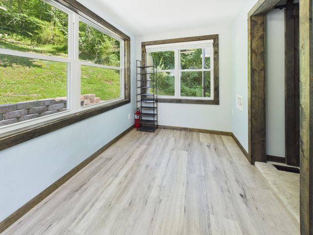 817 Kanawha State Forest Drive, Charleston, WV 25314