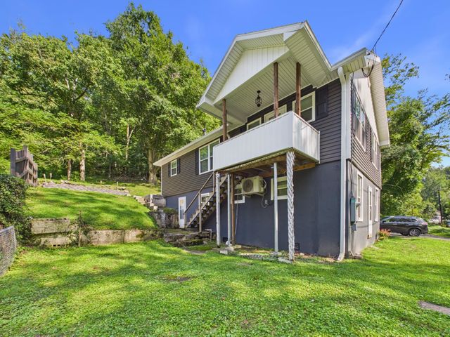 817 Kanawha State Forest Drive, Charleston, WV 25314