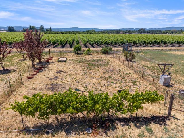 3155 Soda Bay Rd, Lakeport, CA 95453