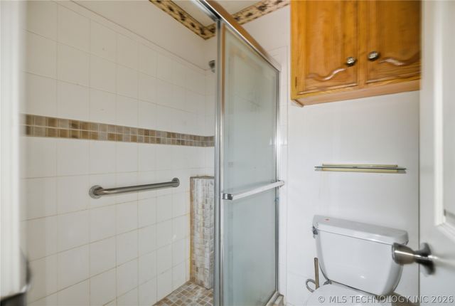 515 Glencoe Circle, Claremore, OK 74017