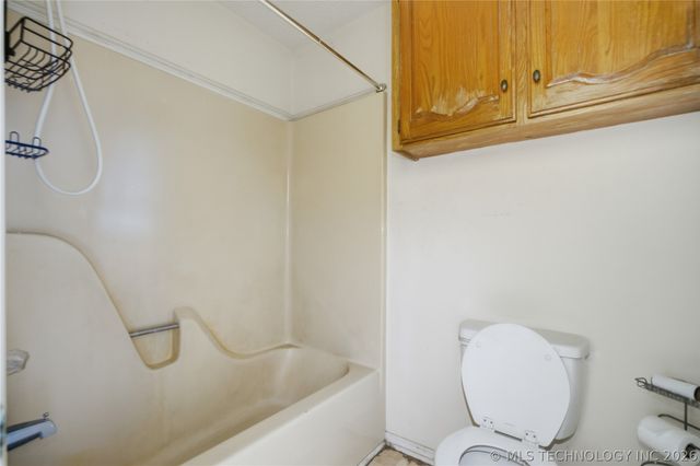 515 Glencoe Circle, Claremore, OK 74017