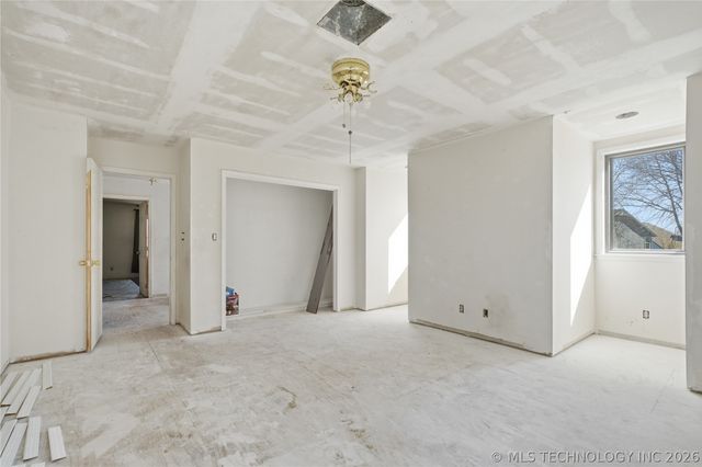 515 Glencoe Circle, Claremore, OK 74017