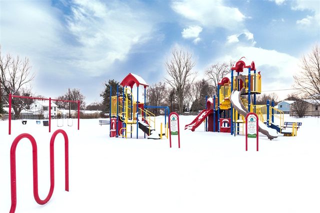 1166 Lexington Parkway, Ypsilanti, MI 48198