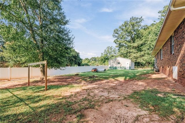 303 Meadow Drive, Seneca, SC 29678