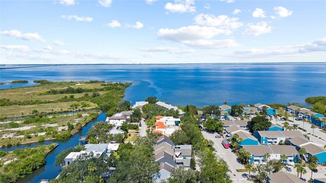 4833 W FLAMINGO RD, Tampa, FL 33611